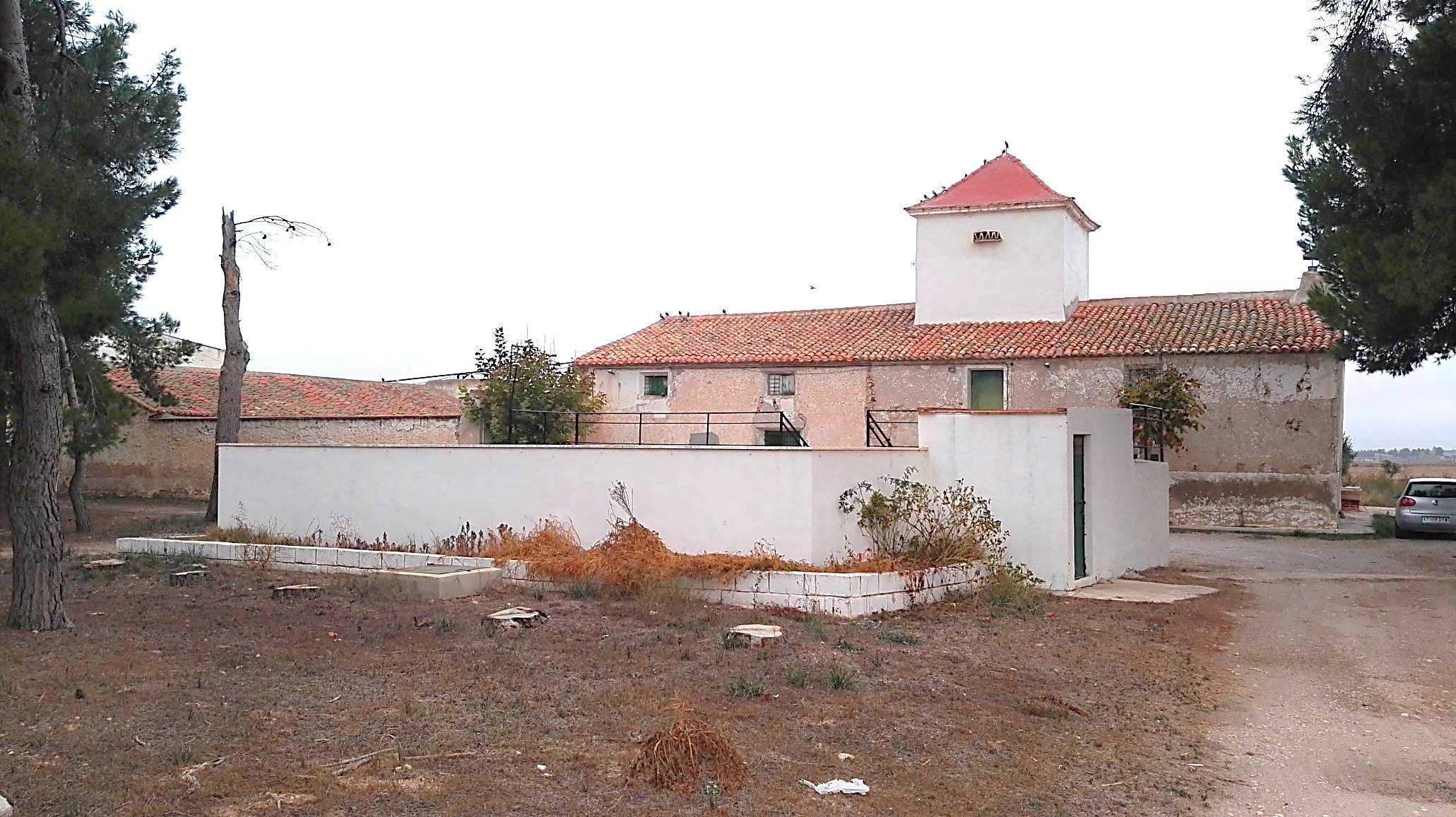 Casa De La Estacada De Almansa