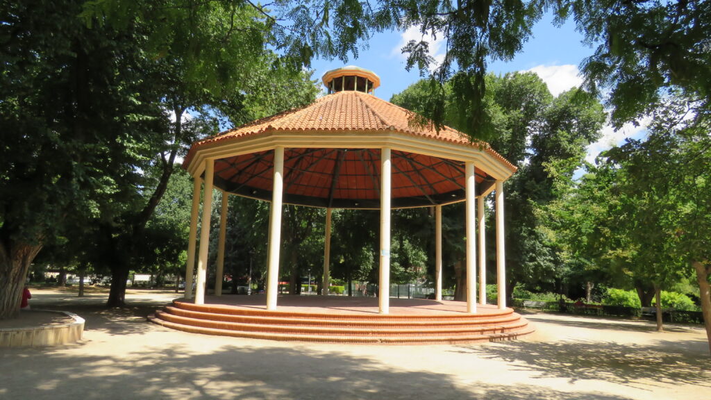 Templete del jardín De Almansa